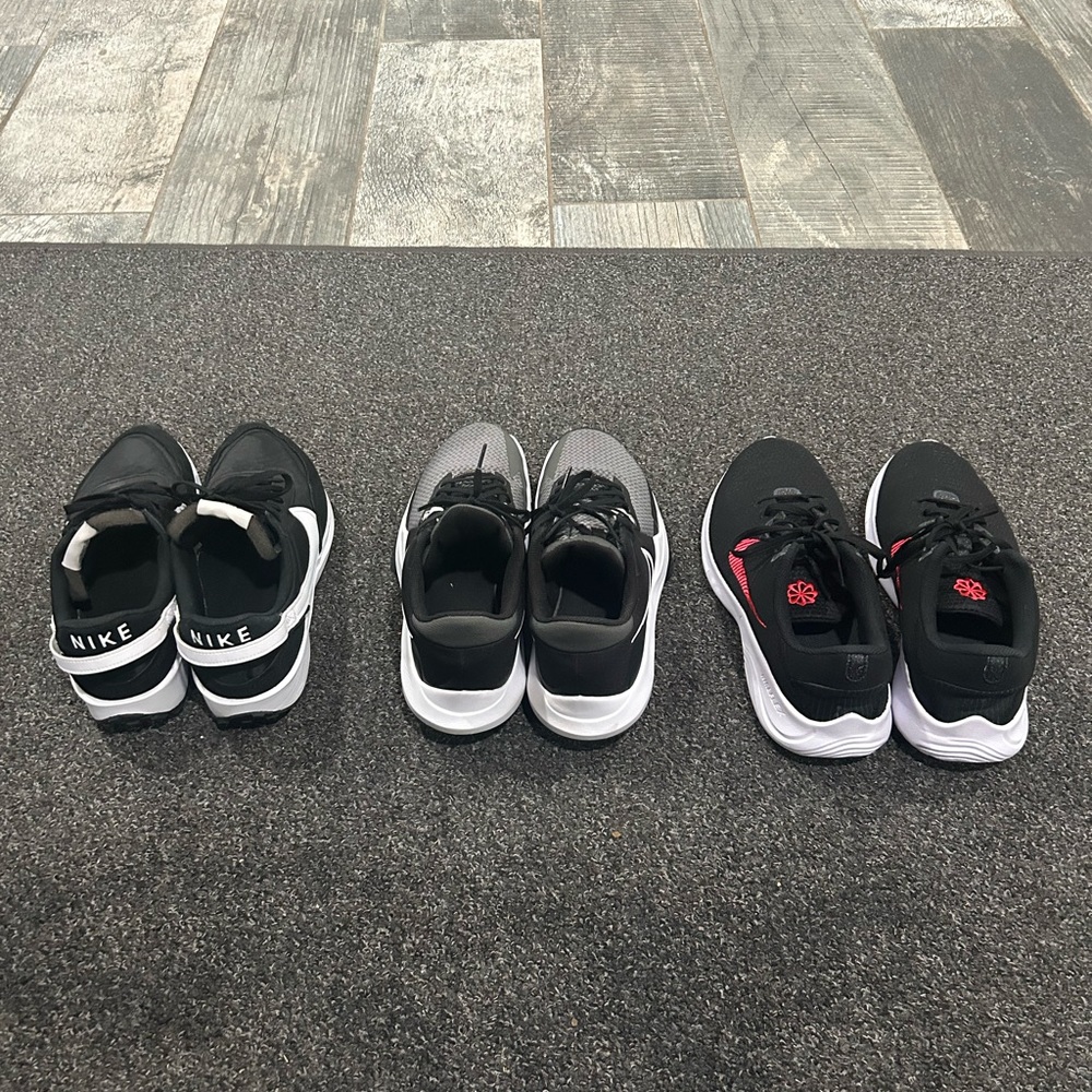 Nike Athletic Bundle - image 3